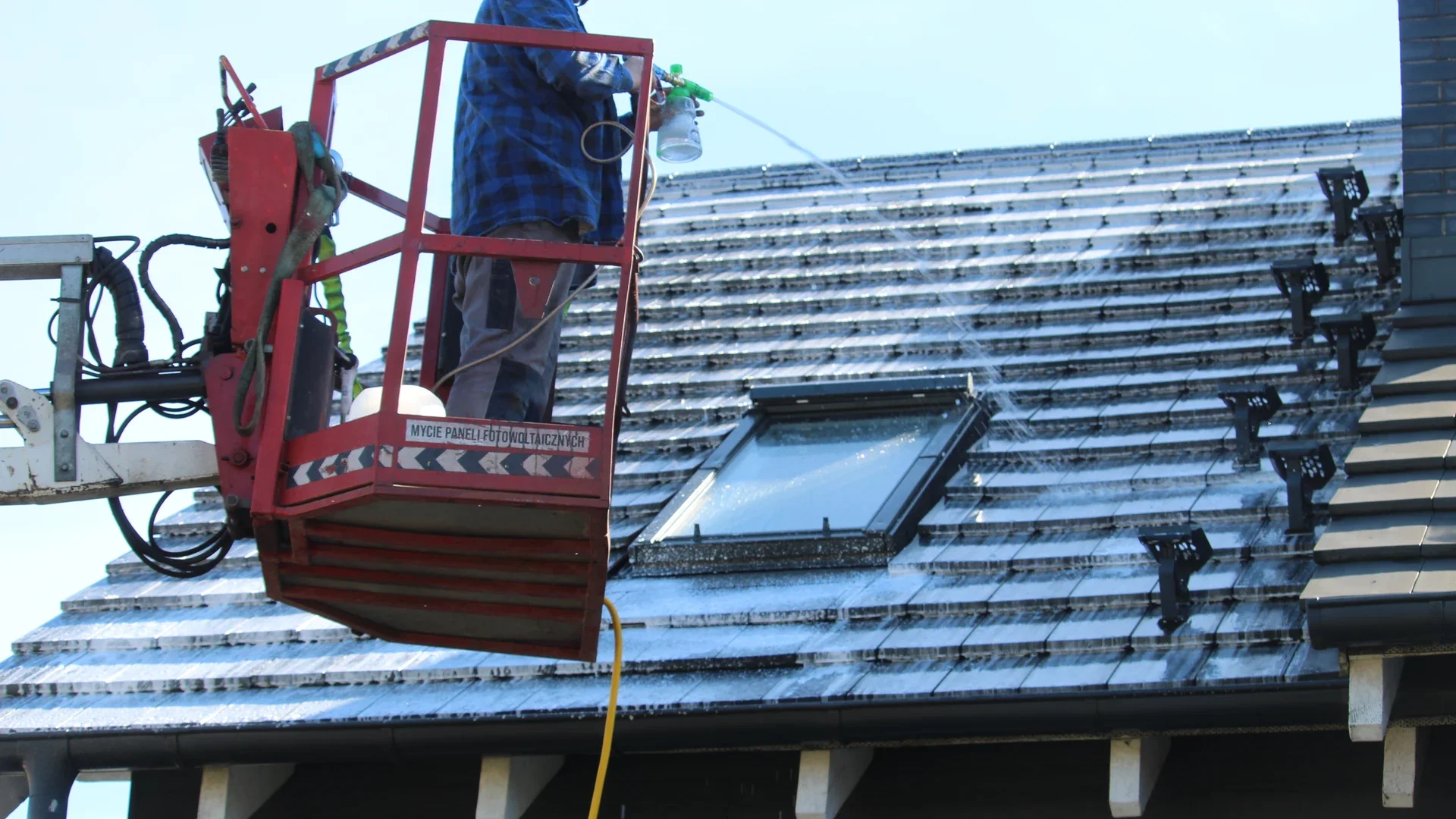 Usługi czyszczenia dachów SolarCare w Wielkopolsce i na Dolnym Śląsku